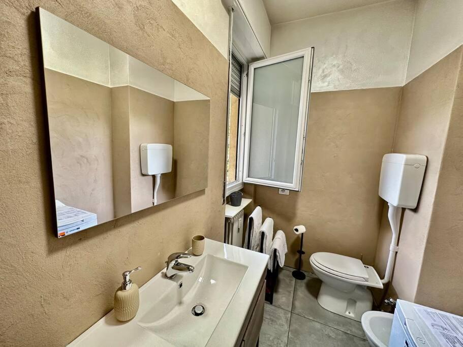 Low Cost Holiday An Business House And Free Park By Revenue House كومو المظهر الخارجي الصورة