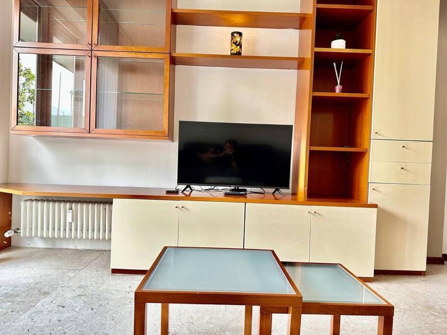 Low Cost Holiday An Business House And Free Park By Revenue House كومو المظهر الخارجي الصورة